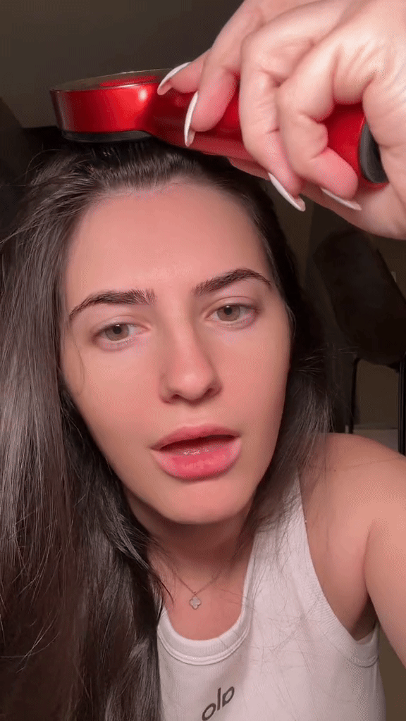 Masseur de cuir chevelu électrique avec lumière rouge et applicateur d'huile