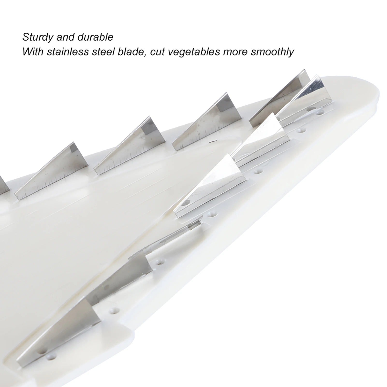 Trancheuse, râpeur de légumes et de fruits.